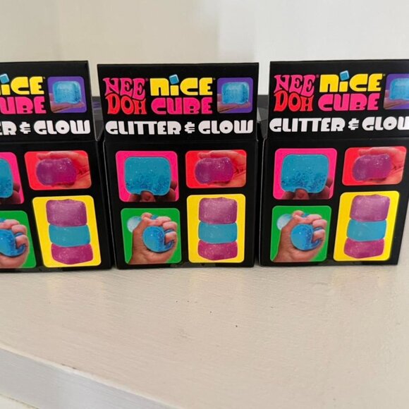 SET OF 3 NeeDoh Glitter and Glow Nice Cube - Picture 2 of 4